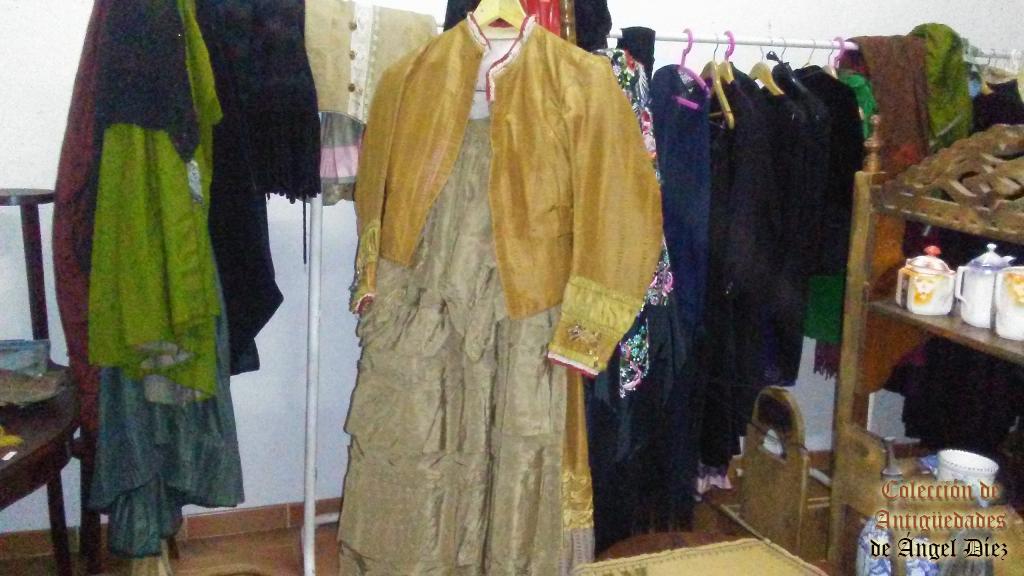 Traje de mujer